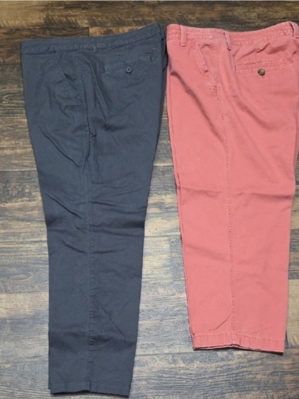Eddie Bauer Cropped Capris in Navy and Coral Pink